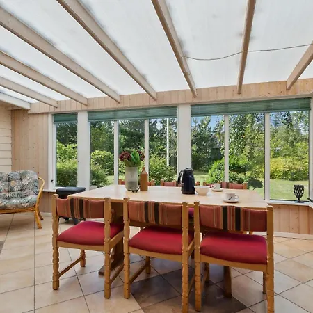 Holiday home Lovely In With Wifi Hemmet