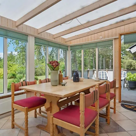 Lovely In With Wifi Holiday home