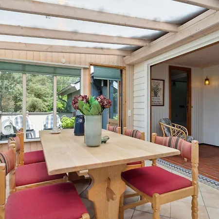Lovely In With Wifi Holiday home *