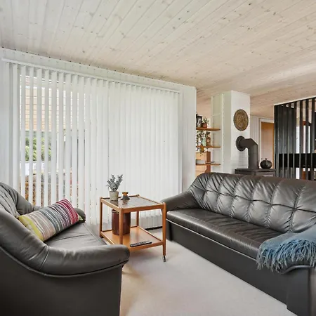 Holiday home Lovely In With Wifi Hemmet