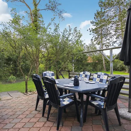 Lovely In With Wifi Holiday home